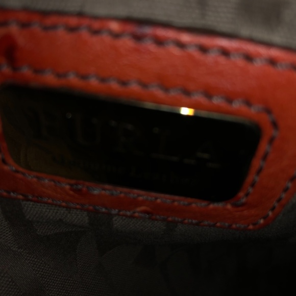 Furla Ostrich Embossed Leather Tote/Shoulder & Hand Straps - Like New Worn Once - Picture 3 of 7